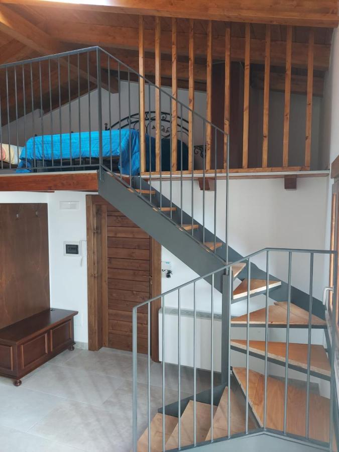 לינה וארוחת בוקר Santo Stefano del Sole La Casa Sull'Aia,Av מראה חיצוני תמונה