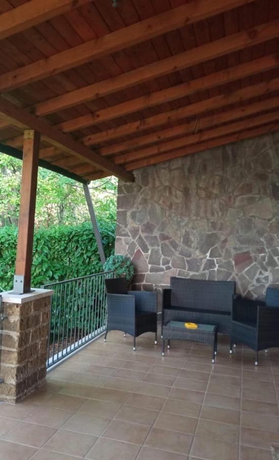 לינה וארוחת בוקר Santo Stefano del Sole La Casa Sull'Aia,Av מראה חיצוני תמונה
