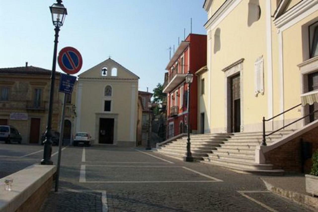 לינה וארוחת בוקר Santo Stefano del Sole La Casa Sull'Aia,Av מראה חיצוני תמונה